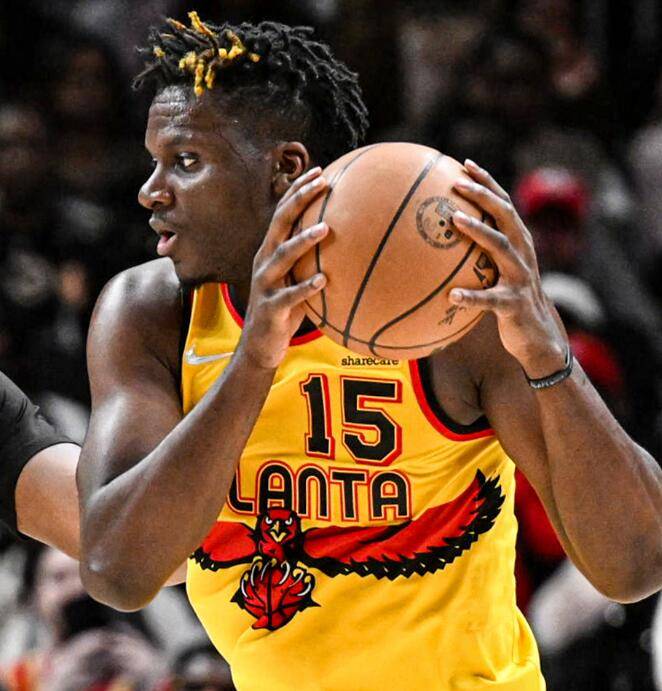 九游会官网-关于Ming意外战胜老鹰，出色防守引爆全场！上演精彩一战的信息